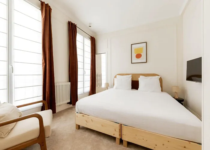 Luxury 3 Bedrooms - 3 Bathrooms - Ac - Montmartre - Opera * パリ