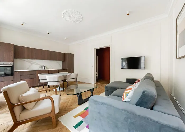 Luxury 3 Bedrooms - 3 Bathrooms - Ac - Montmartre - Opera アパート パリ